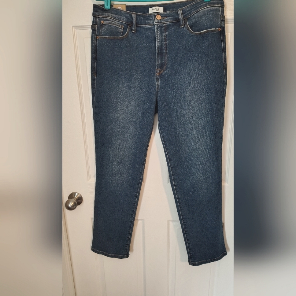 NWT Kensie Mid Rise Jeans